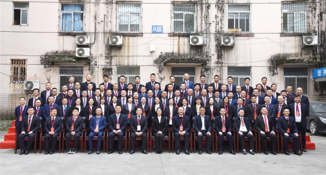 中铁二局建筑公司顺利召开第五次工会会员代表大会